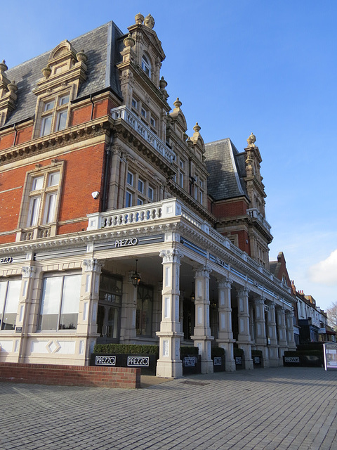 bull and crown pub, chingford, london