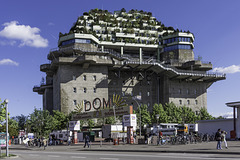 Feldstrassenbunker in Hamburg – St. Pauli ... P.i.P. (© Buelipix)