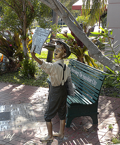 the NewsboyDSCN4996 pe