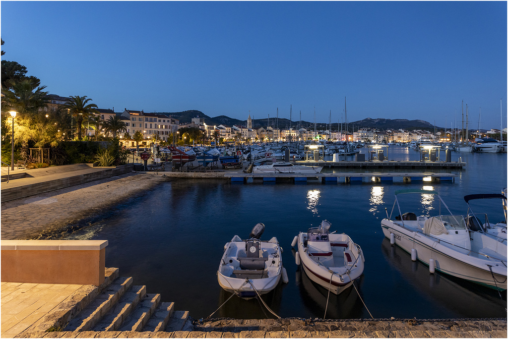 Sanary, une promenade à l'heure bleue - Sanary, Spaziergang zur blauen Stunde - Sanary, a walk at blue hour