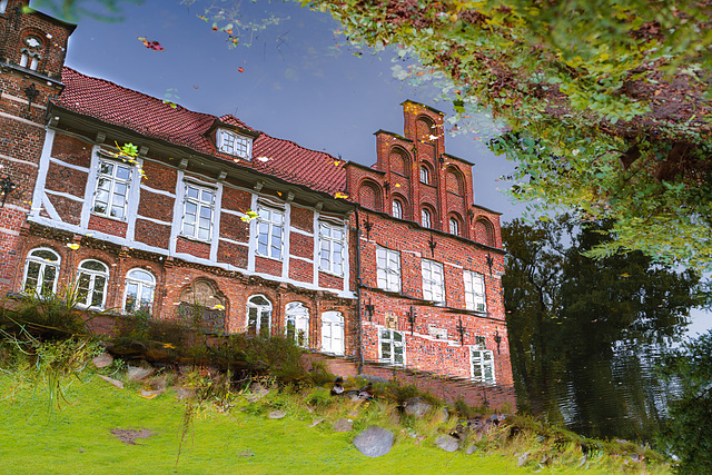 Das Schloss im Wassergraben