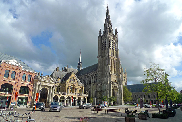 België - Ieper, Sint-Maartenskerk