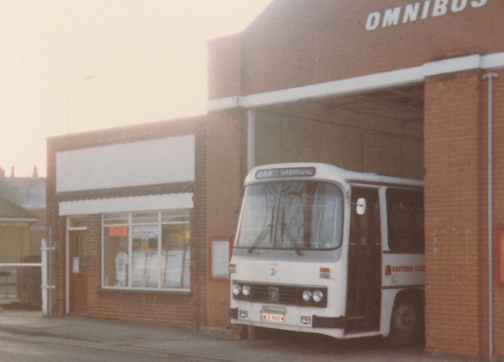 Eastern Counties LL800 (OEX 800W) at Newmarket garage - Dec 1982