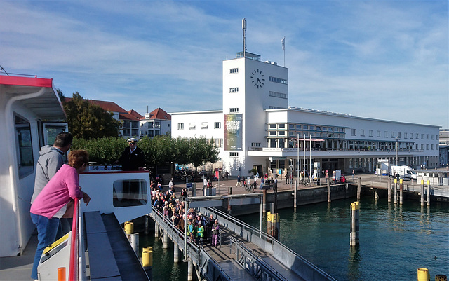 Am Schiffsanleger Friedrichshafen