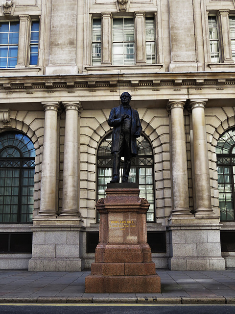 sir rowland hill statue, london