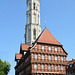 Die Alte Waage und St. Andreaskirche