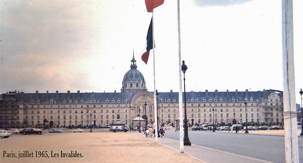 Paris (75) Juillet 1965. Les Invalides. (Diapositive numérisée).