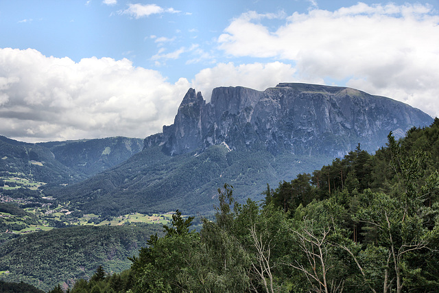 Blick von Ritten auf den Schlern ( Bozener Hausberg)