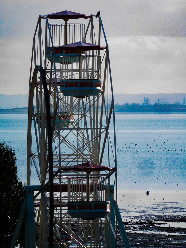 Fairground wheel