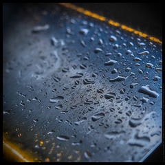 Rain and metal skin — "3 sublimes rain & tears"