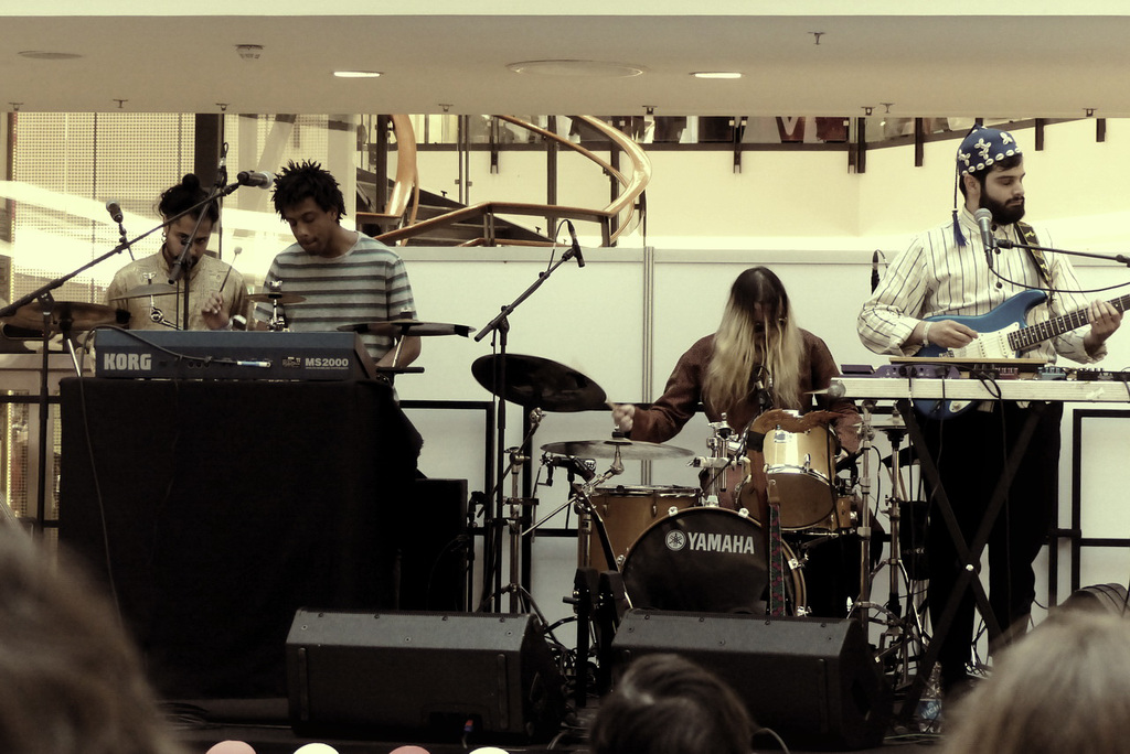 Flamingods