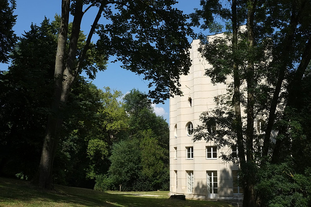 La colonne brisée - Désert de Retz à Chambourcy