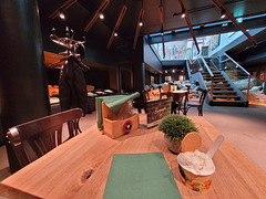 Eisdiele mit Archäologie (4 PiP)