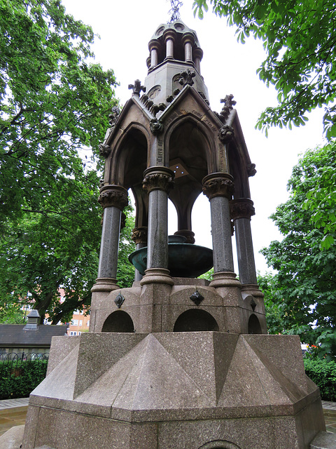 drinking fountain, south end green, hampstead, london