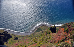 Blick in die Tiefe vom Cabo Girão