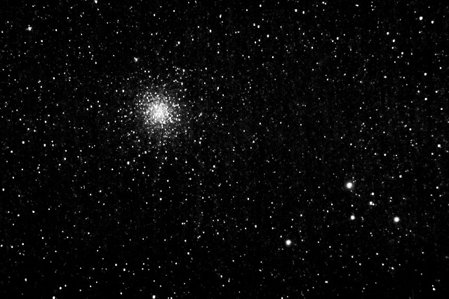 The globular cluster M 22 in Sagitarius