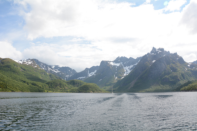 Norway, Lofoten Islands, Moving to the Exit from Longkanfjord towards Tengelfjord