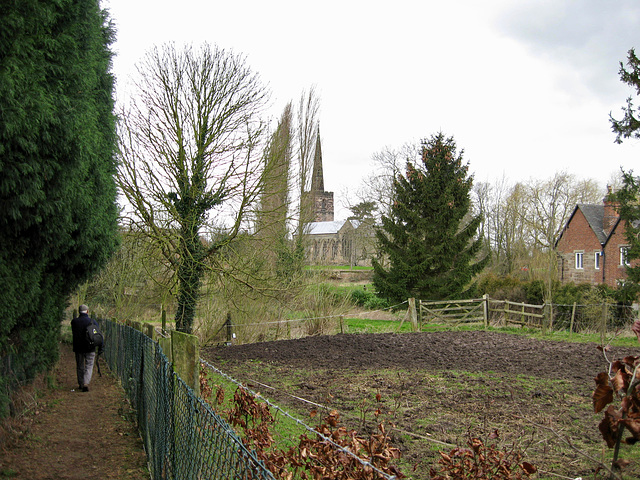 Approaching the Church of St Michael at Appleby Magna