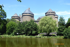 LASSAY LES CHATEAUX 3/4 LASSAY LES CHATEAUX 3/4