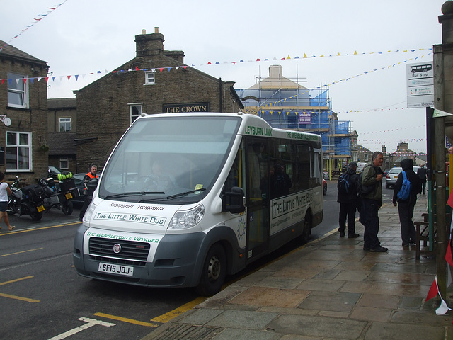 ipernity: DSCF3687 ‘Little White Bus’ (UWCP) SF15 JOJ in Hawes - 10 Jun ...