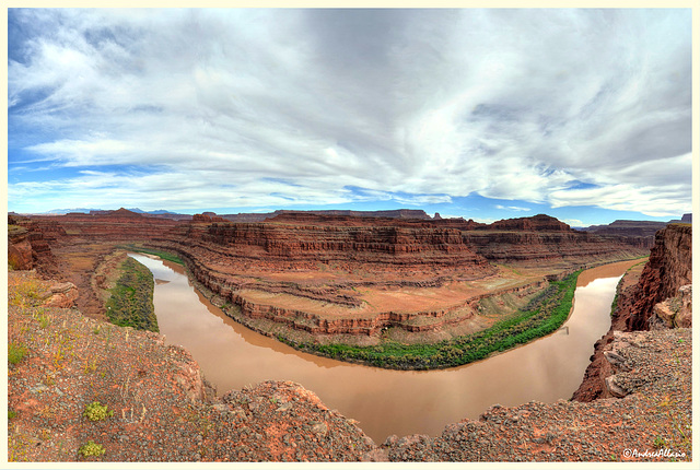 Who jump first is the "chicken" -  Shafer Road - Canyonland