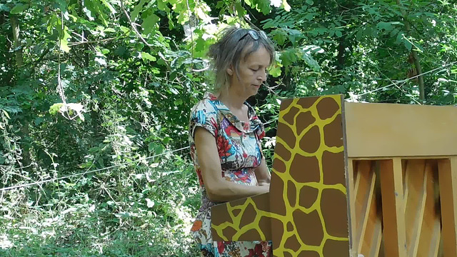 l'art est dans les bois : Devinette : qui connaît le titre de la chanson interprétée par Romy  Pluet au Piano