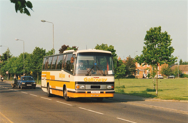 Galloway 4092 PP (B885 AJX) in Newmarket – 12 May 1994 (222-17)