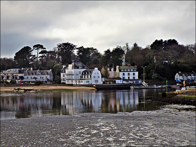 la ou finistère la terre,, en Finistère