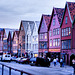 Bryggen, Bergen, Norwegen, im Schein der untergehenden Sonne