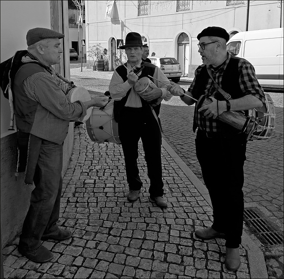 Mértola, Musicians with traditional instruments, see video to listen.