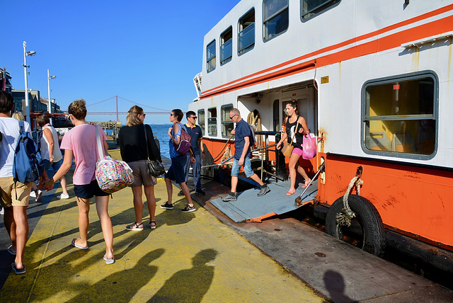 Cacilhas 2018 – Arrival of the ferry