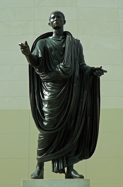 Statue of Lucius Mummius Maximus in the British Museum, April 2013