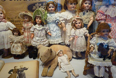 Colección de muñecas de una hija de la familia Borromeo