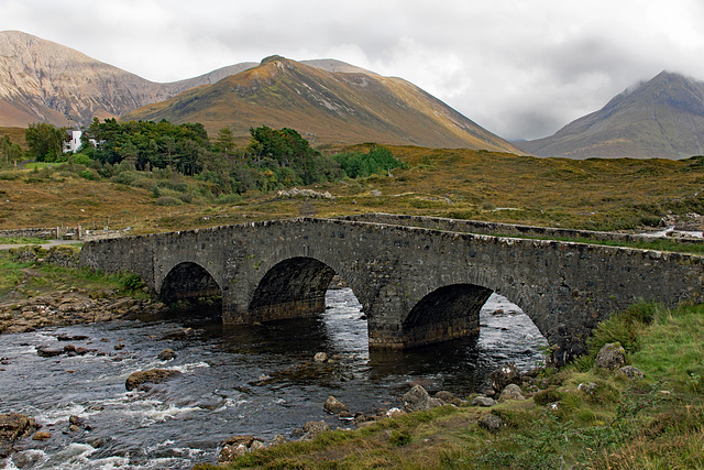 #12 - Roger (Grisly) - The Bridge at Sligachan - 3̊ 8points