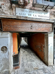 Venice 2022 – Sotoportego e calle de la Madonna