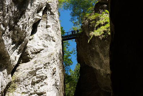 Brücke durch die Schlucht