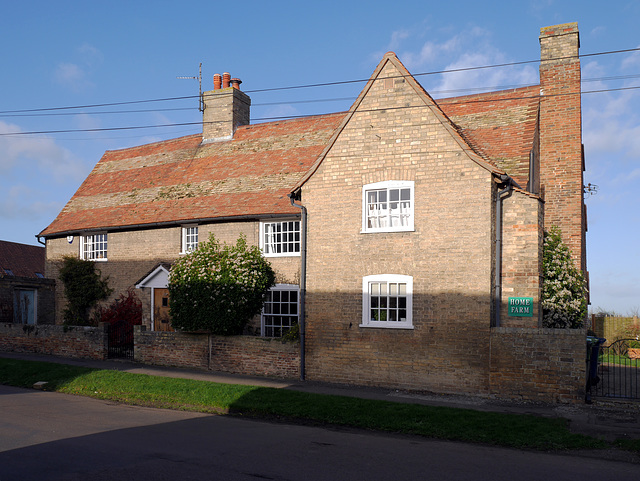 Fen Ditton - Home Farm, 25 High Ditch Road 2014-12-10