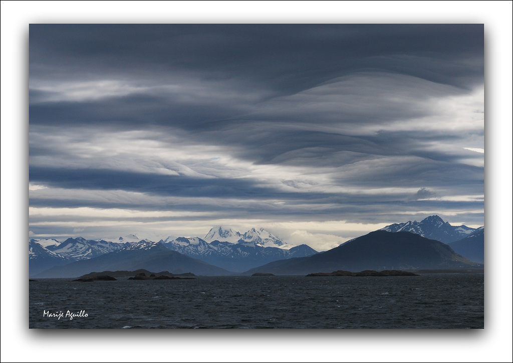 Navegando por el Canal Beagle