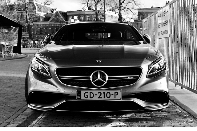 2015 Mercedes-Benz S 63 AMG 4Matic