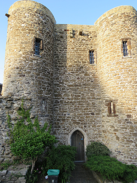 rye ypres tower, sussex (1)c13 tower