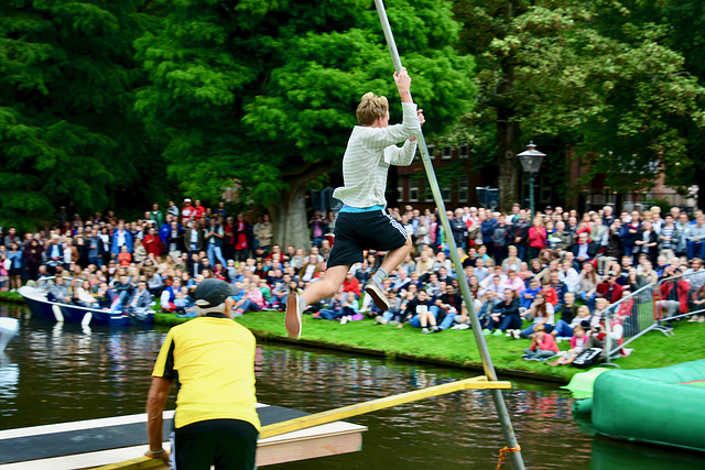 Leidens Ontzet 2016 – Fierljeppen