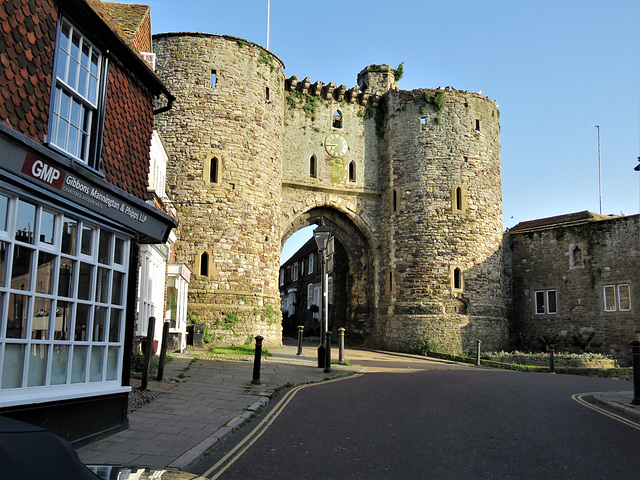 rye landgate, sussex (1)c14 landgate