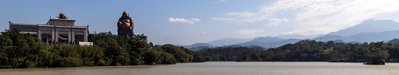 Panorama am Emei-See