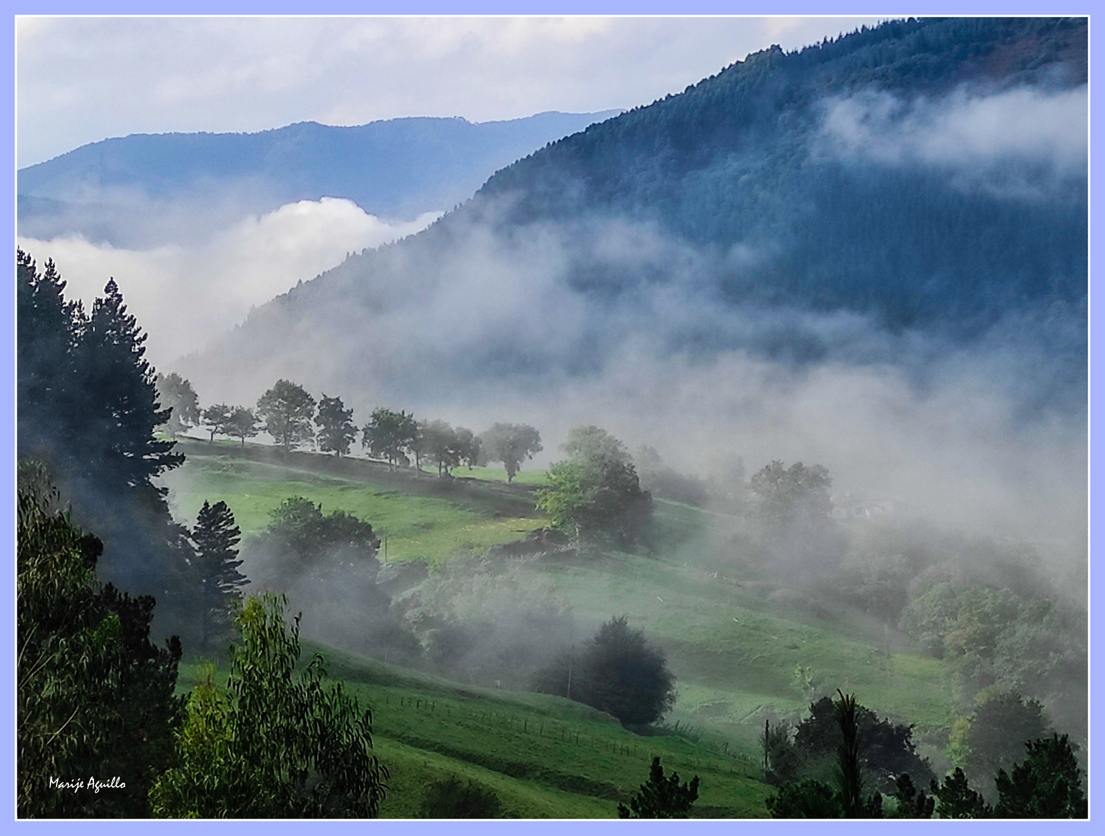 Paisaje con nubes bajas