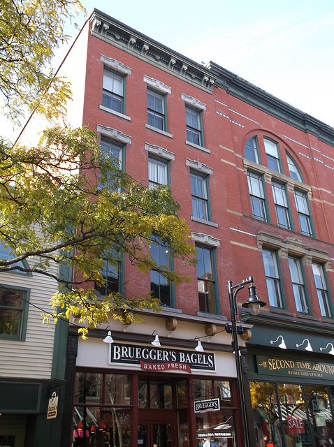 Bagels facade / Façade appétissante