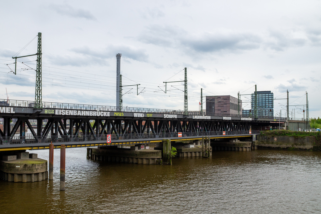 Hamburgtreffen 2024 - Tour durch die Innenstadt am 27.04.2024