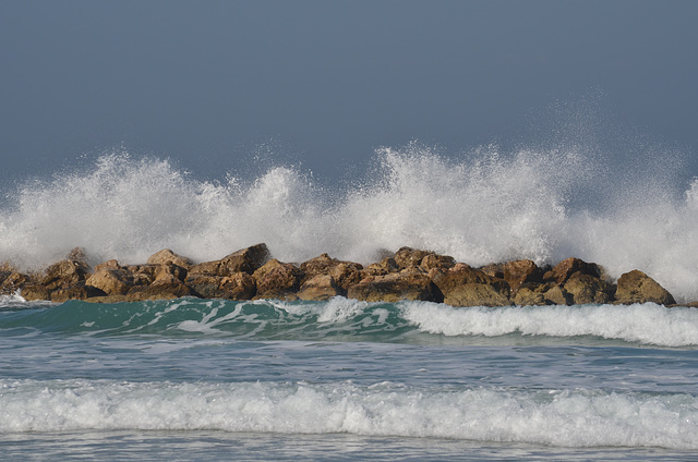 Netanya, The Wave