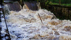 Over the lower weir  (7 Seconds)