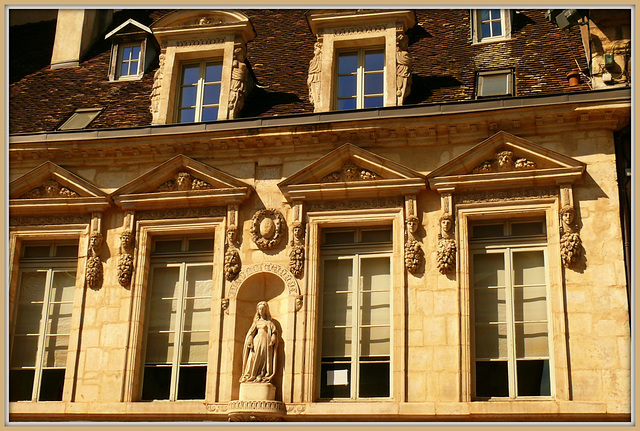 Façade Dijonnaise