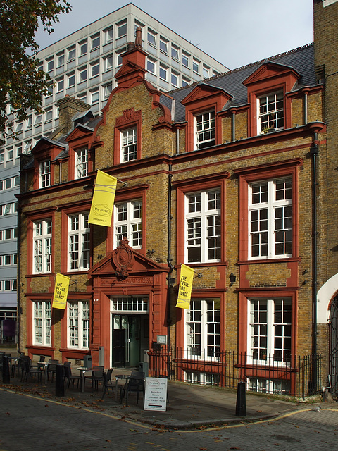 London - Middlesex (Artists') Rifle Volunteers' drill hall (former), Duke's Road, Holborn 2014-10-30